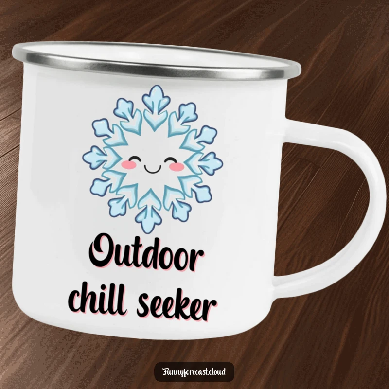 Funny camping mug: A cheerful snowflake with a smile, ready for winter adventures and warm drinks.